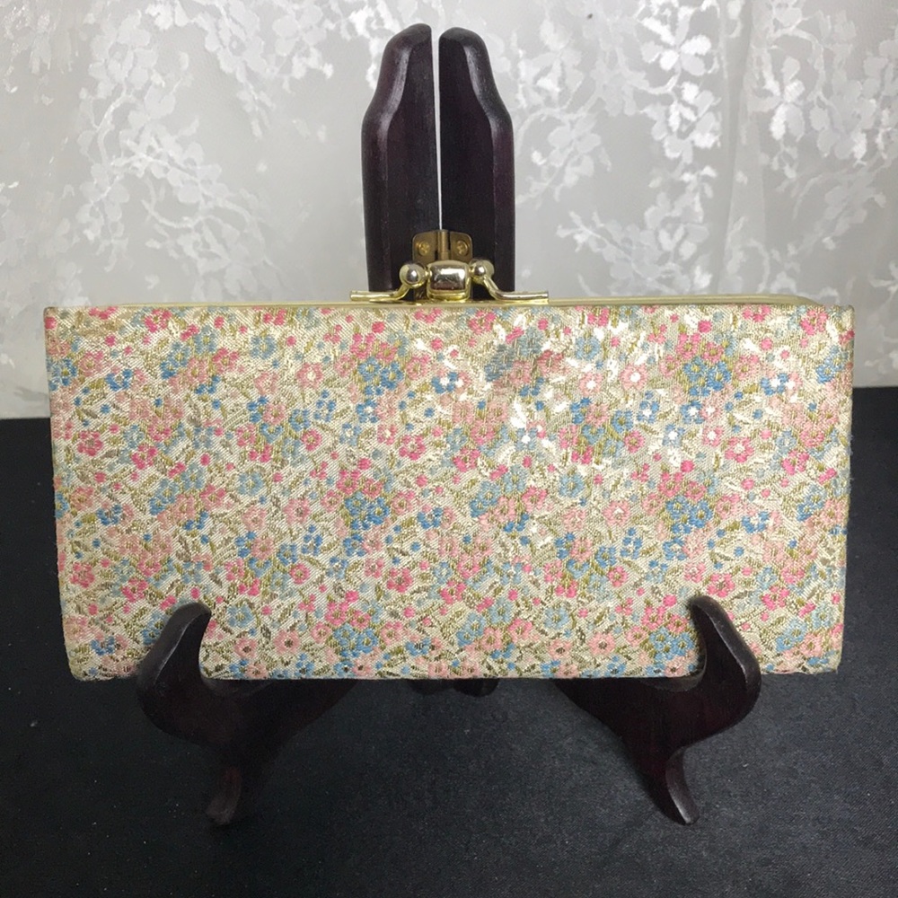 Lady Buxton Tapestry Clutch Wallet